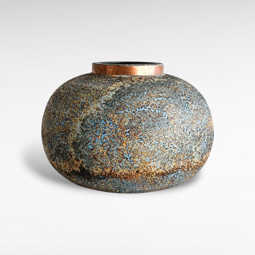 POT WITH COOPER RING AND BLUE RUSTY FINISH - Chora Mykonos