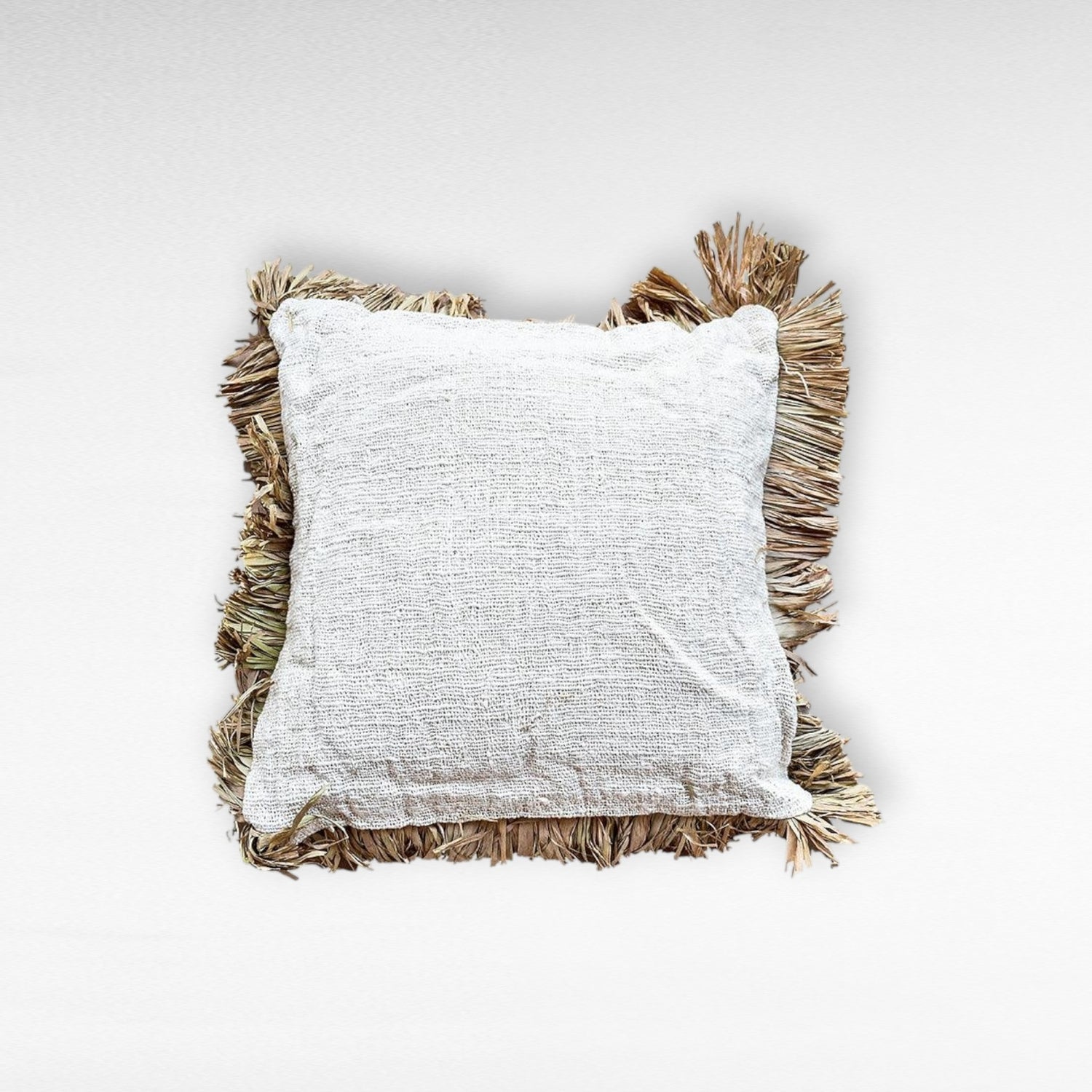 PILLOW WITH RAFFIA AND FRINGES - Chora Barefoot Luxury Living