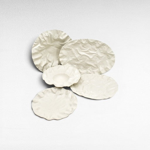 WHITE DINNERWARE SET OF 20