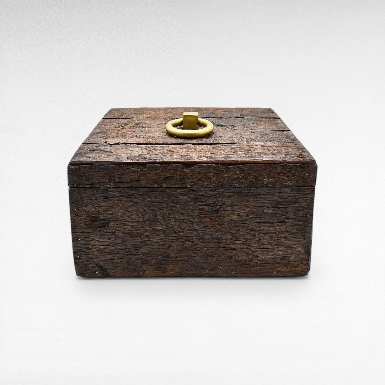 ROUGH WOOD SQ. BOX WITH ANT. BRASS 33x33x17,5cm - Chora Mykonos