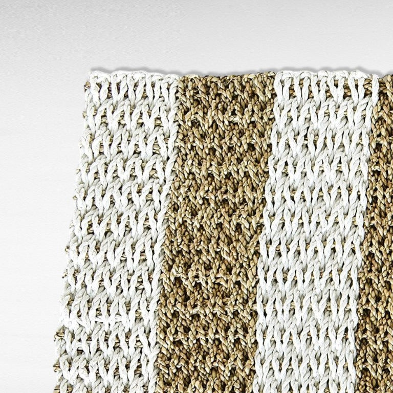 CARPET SYNTHETIC RATTAN NATURAN AND WHITE - Chora Mykonos