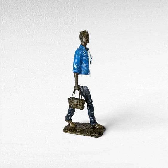 TRAVELLER 4