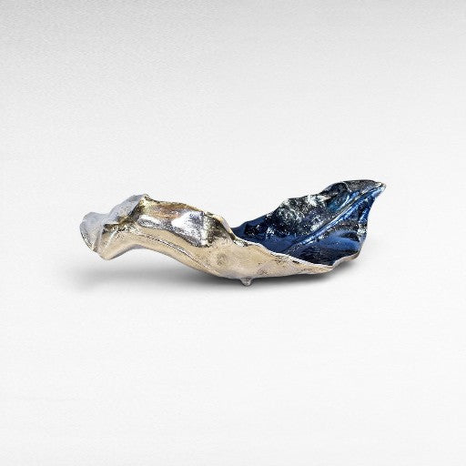 NICKEL ALUMINIUM LEAF SCULPTURE 51x29x16 CM - Chora Mykonos