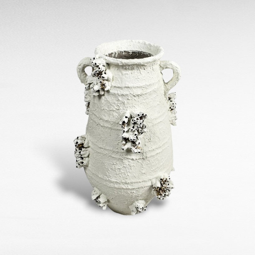 TERRACOTTA WHITE VASE WITH CORALS W35 |D35 |H70 CM