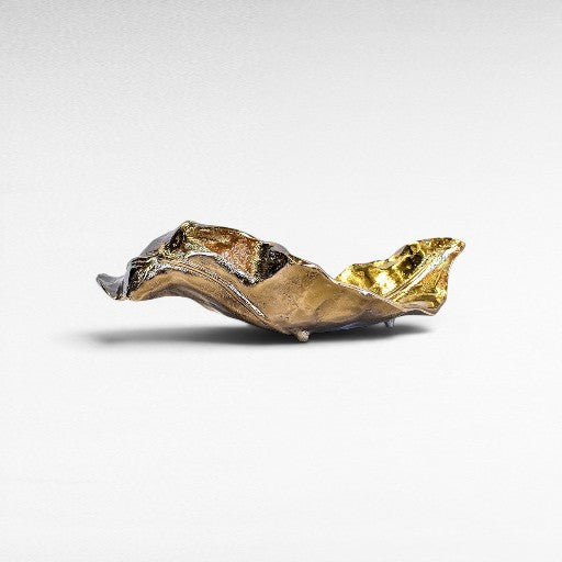 GOLDEN ALUMINIUM LEAF SCULPTURE 51x29x16 CM - Chora Mykonos