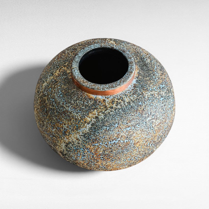 POT WITH COOPER RING AND BLUE RUSTY FINISH - Chora Mykonos