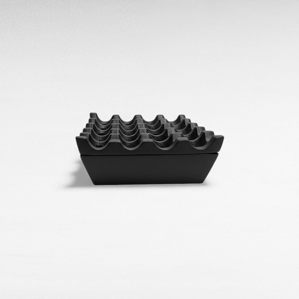 ASHTRAY BLACK 11x11x5cm