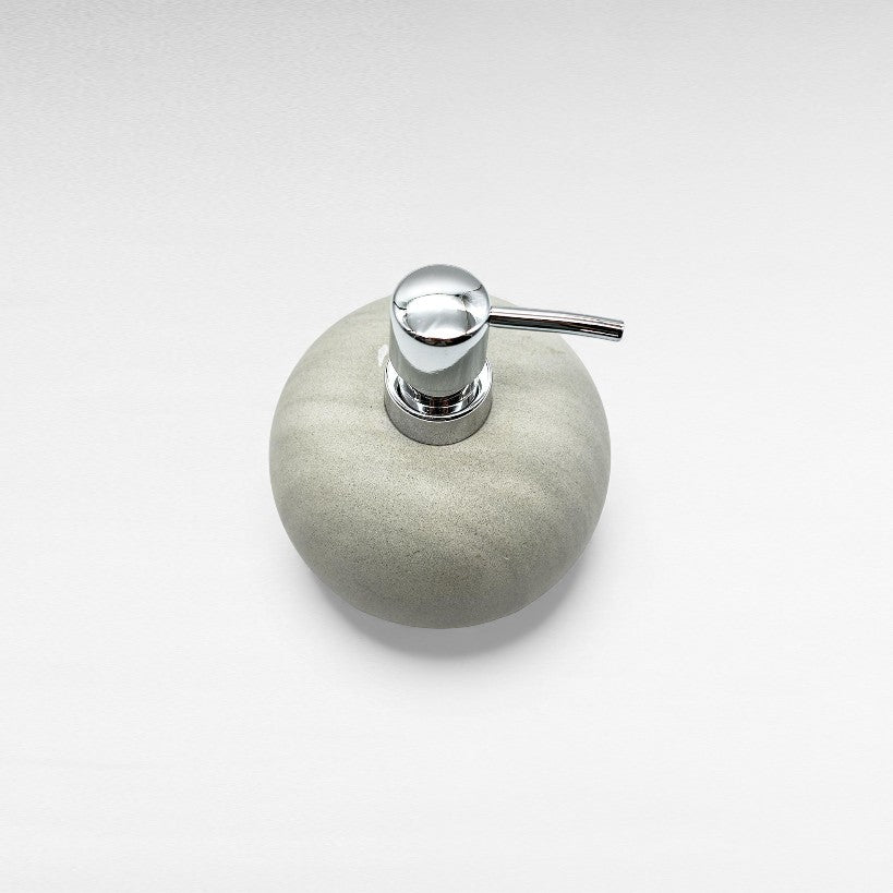 LIGHT GREY OVAL SOAP DISPENSER 15x15x15cm