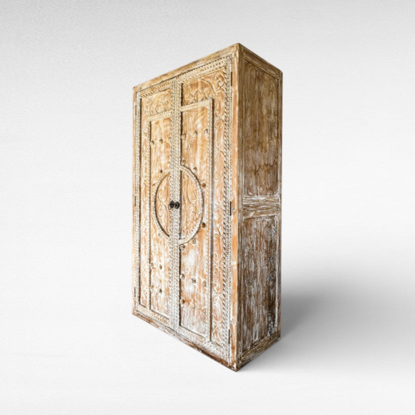 CUPBOARD WITH CARVING W150 |D50 |H220 cm