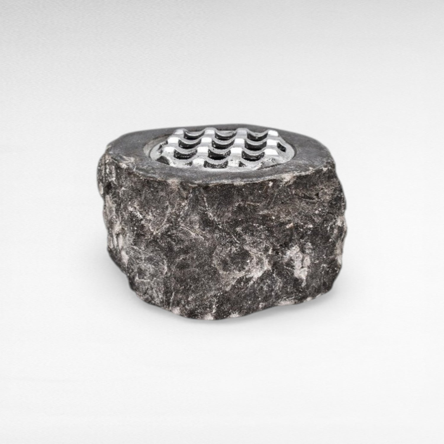 ASHTRAY STONE DARK GREY W12 |D12 |H7 CM
