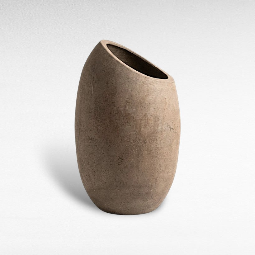 TERRACOTTA PLANTER
