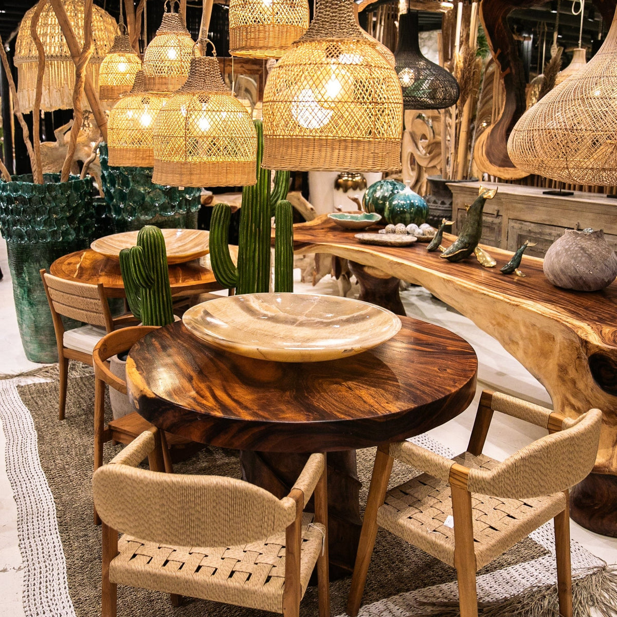 TEAK WOOD DINING TABLE WITH HANDCARVED LEG Φ120 |H80 cm