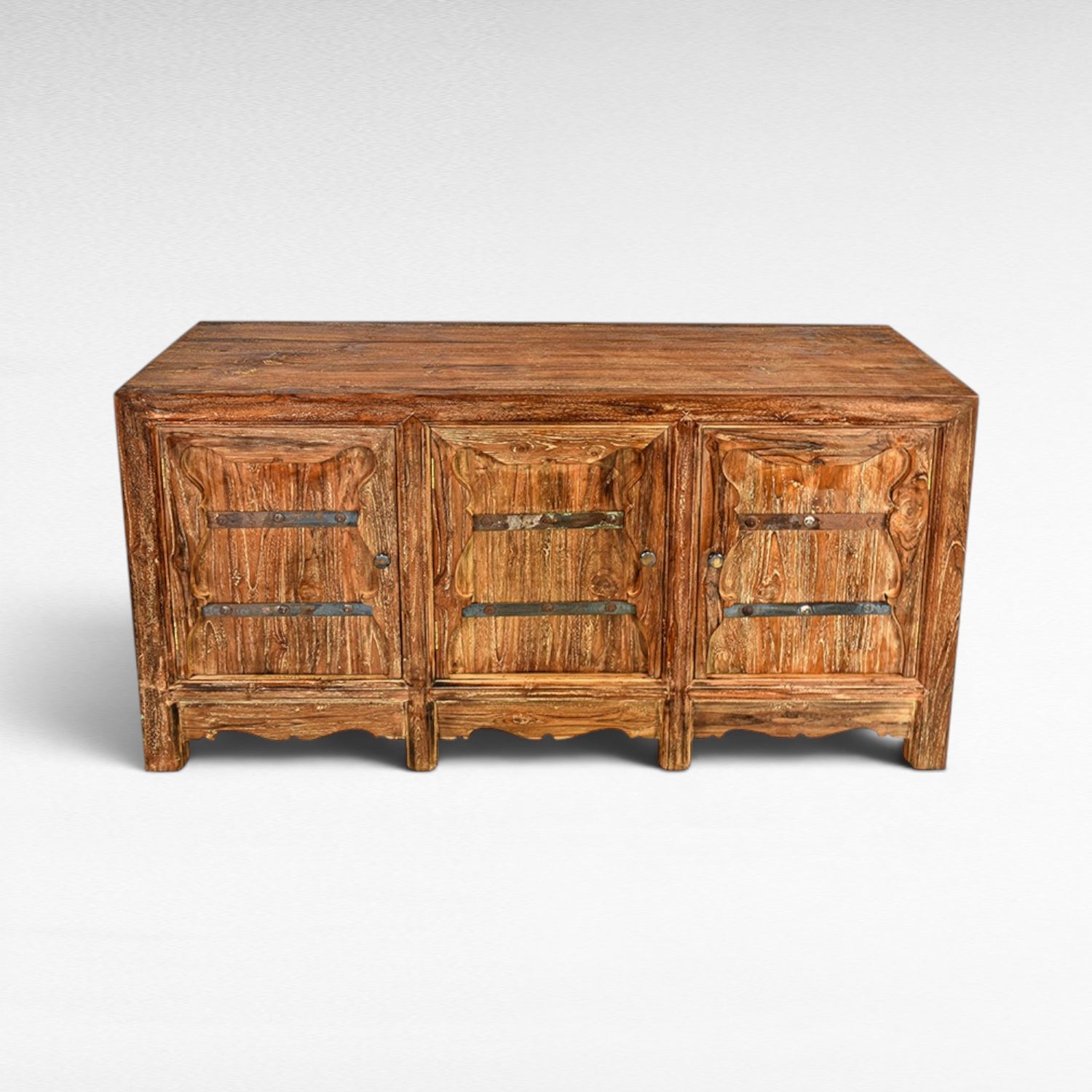 Chora Barefoot Luxury Living rustic wood buffet with three doors, metal accents, and carved details. W170 D45 H80 cm.