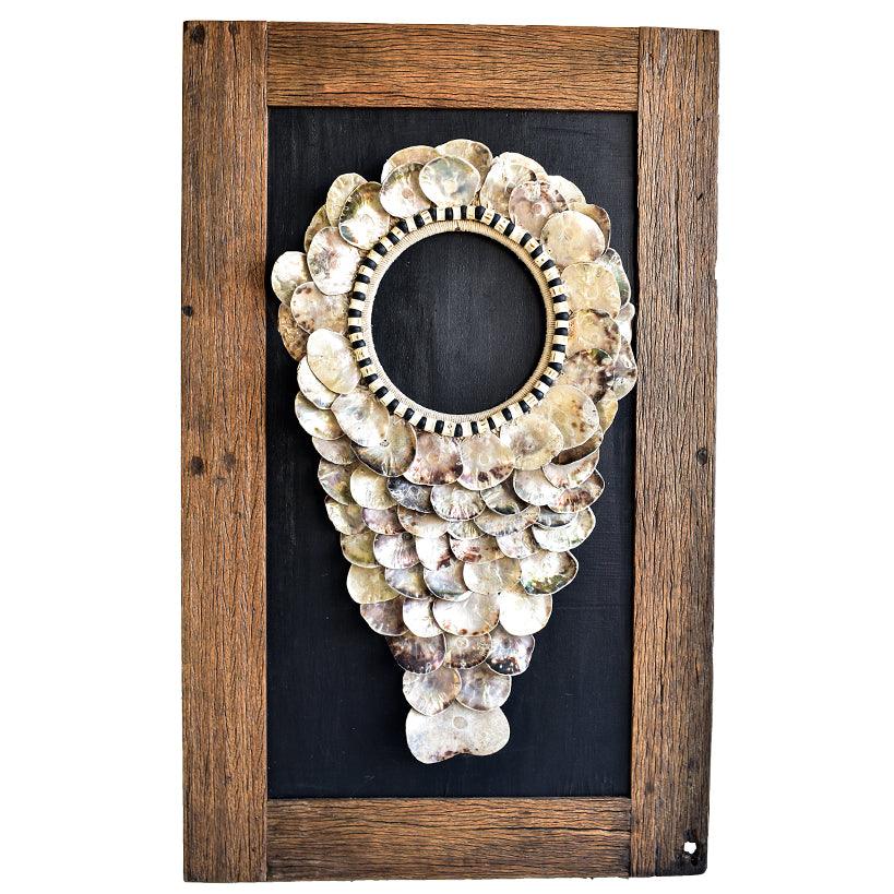 SHELL NECKLACE WITH FRAME 85x4x140cm - Chora Mykonos