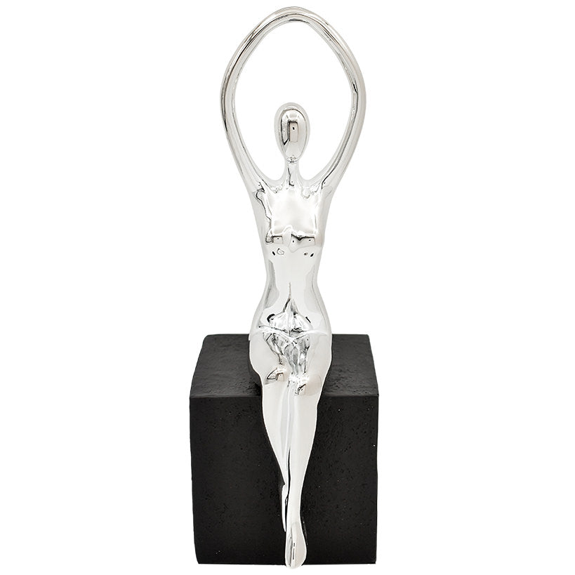 Elegant Women Figurine – Empowering Modern Art Piece