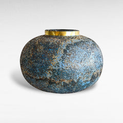 POT WITH GOLD RING AND BLUE RUSTY FINISH 28x28x25cm - Chora Mykonos
