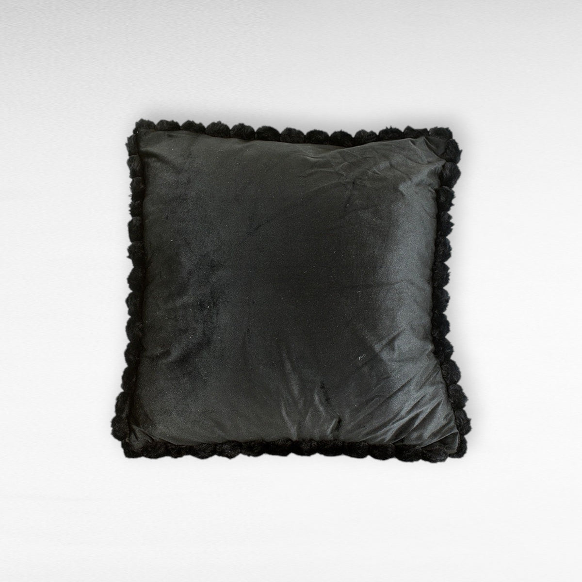 PILLOWBLACK LUXURY W45 |D45 CM