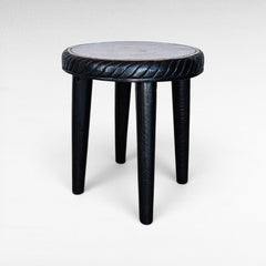 4 LEGS CARVED STOOL BLACK AND NATURAL