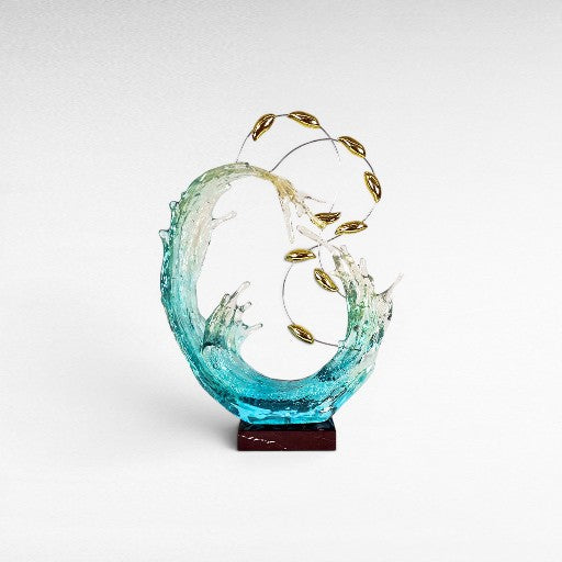 SURFING SCHOOL OF FISH