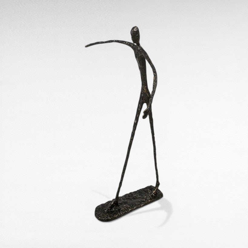 BRONZE FIGURE 1