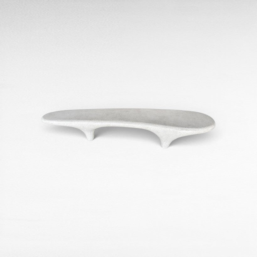 FIBER AND CEMENT HIGH HEEL DIRTY WHITE BENCH - Chora Mykonos