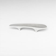 FIBER AND CEMENT HIGH HEEL DIRTY WHITE BENCH - Chora Mykonos