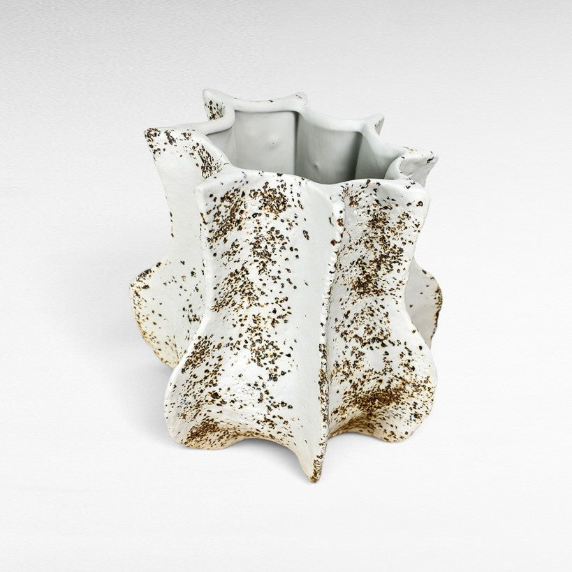 VASE PORCELAIN W30 |D30 |H30 CM
