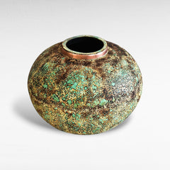 POT WITH COPPER RING AND GREEN RUSTY FINISH 39x39x32cm - Chora Mykonos