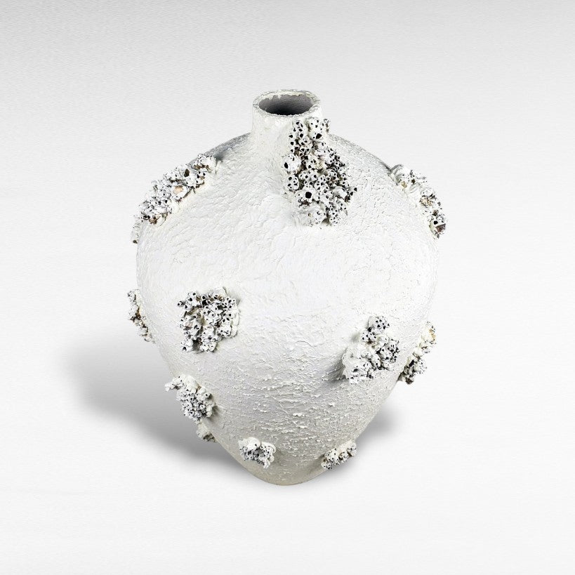 TERRACOTTA WHITE PLANTER WITH CORALS W80 |D80 |H125 CM