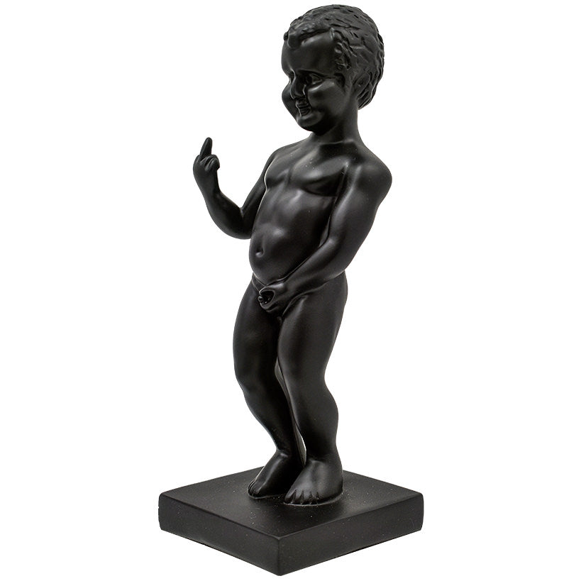 BLACK STATUE SHOWS THE FINGER