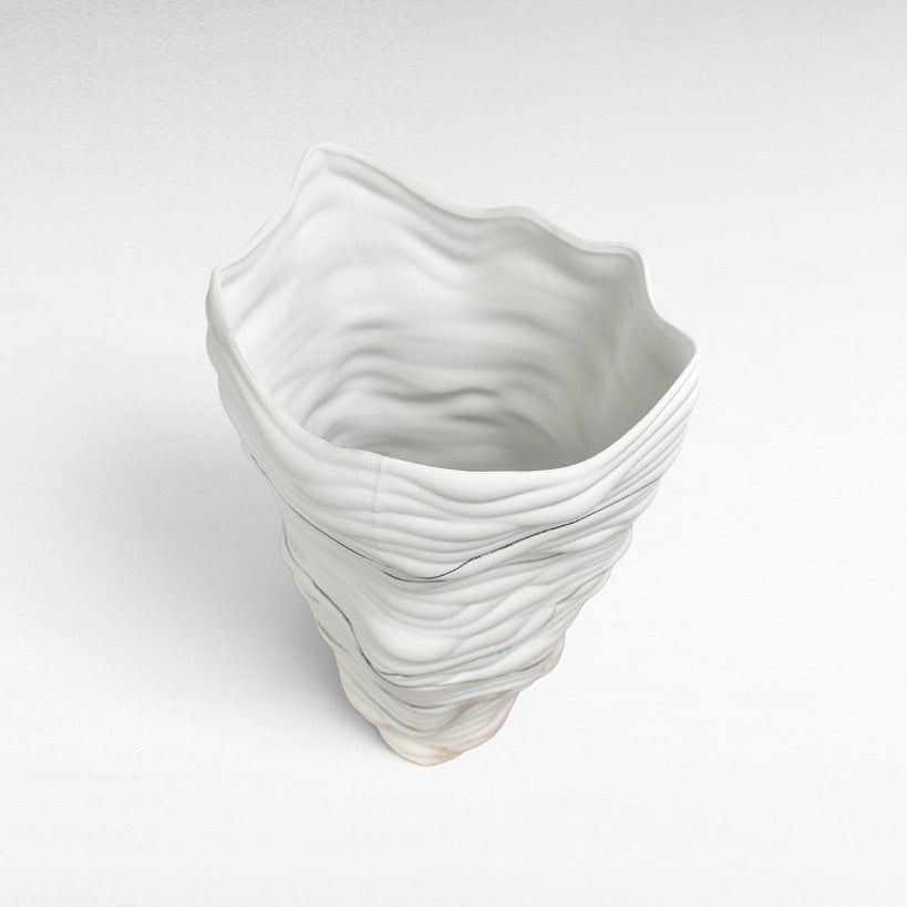 VASE PORCELAIN W29 |D29 |H44 CM