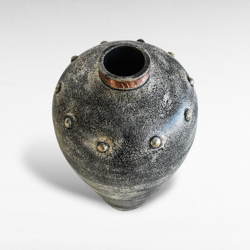 POT WITH COPPER RING - Chora Mykonos