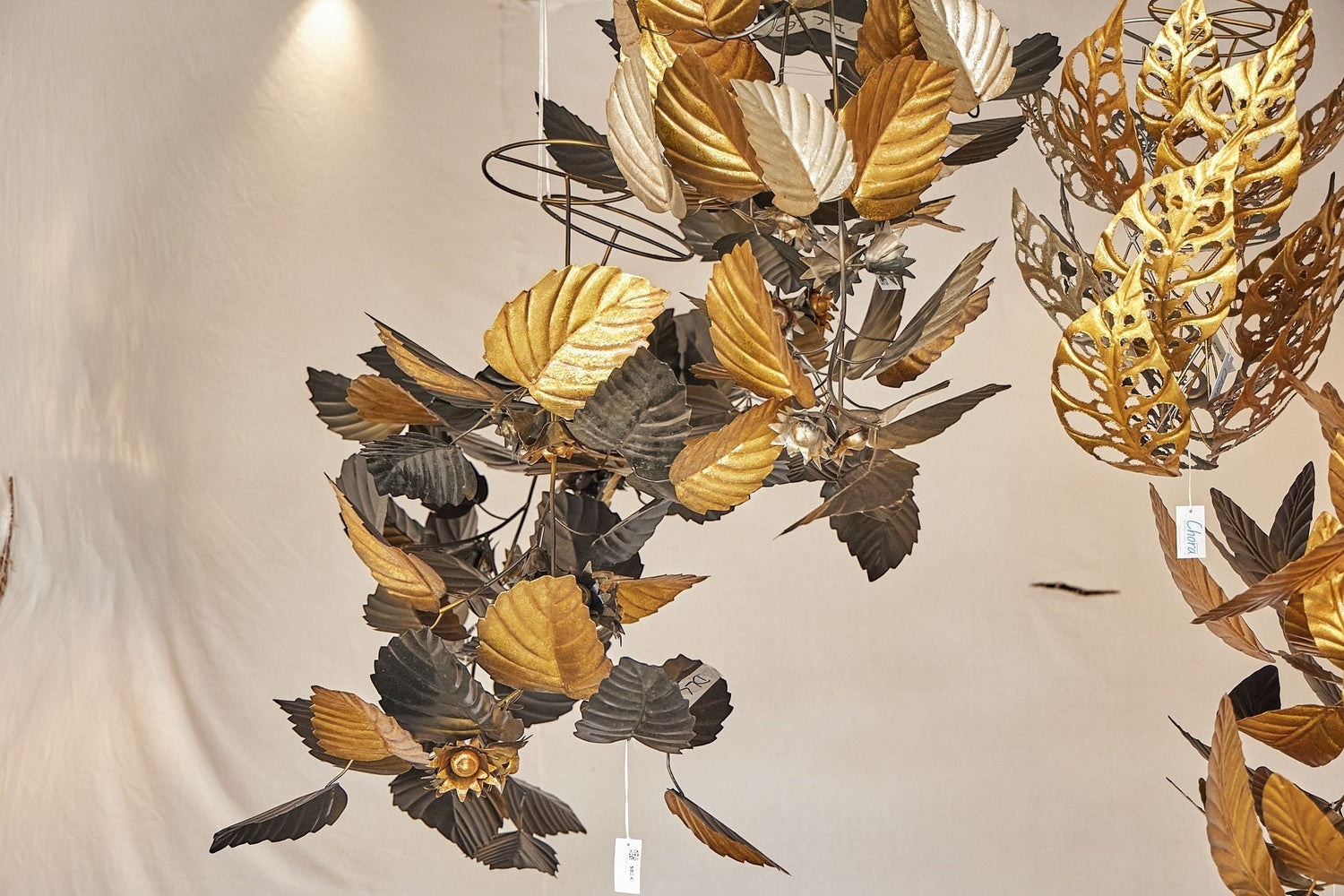 CHOCOLATE TREE METAL DECOR