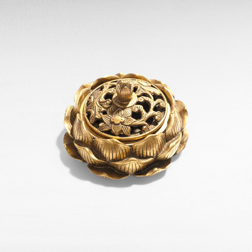GOLD FLOWER SHAPED ASHTRAY Φ15 |H10CM