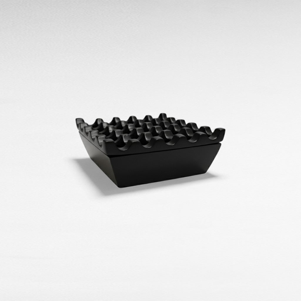 ASHTRAY BLACK 11x11x5cm