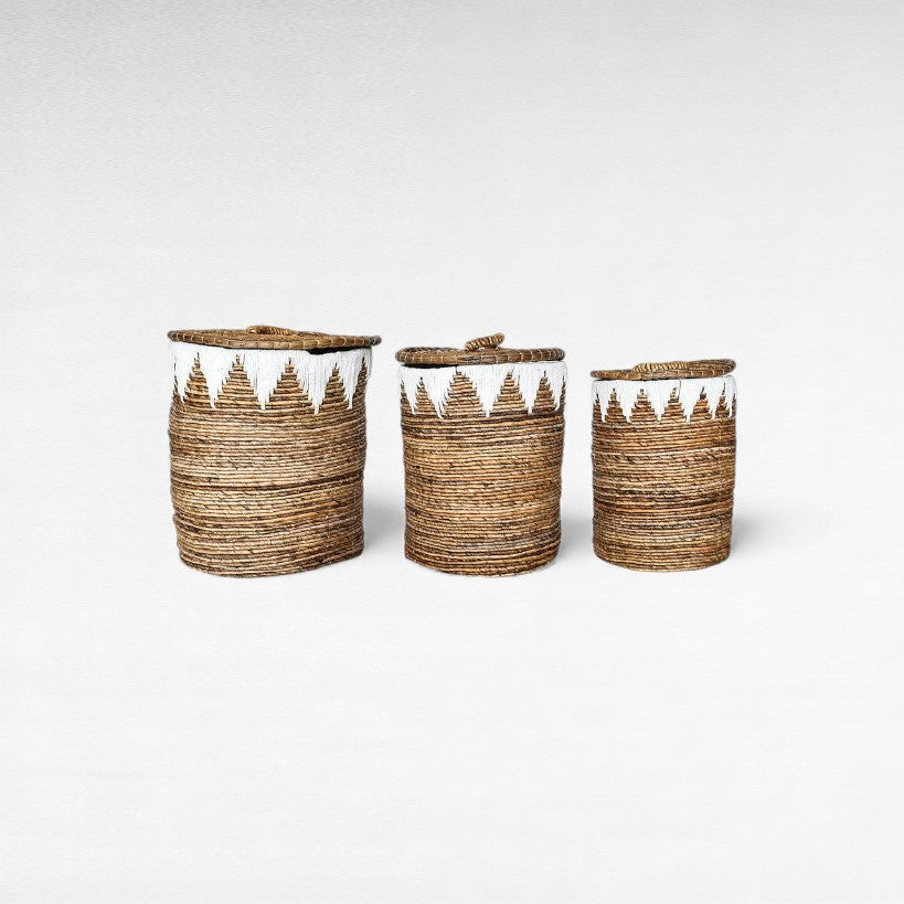 BANANA LEAF BASKET WITH WIGHT MACRAME DETAILS SET OF 3 BLACK