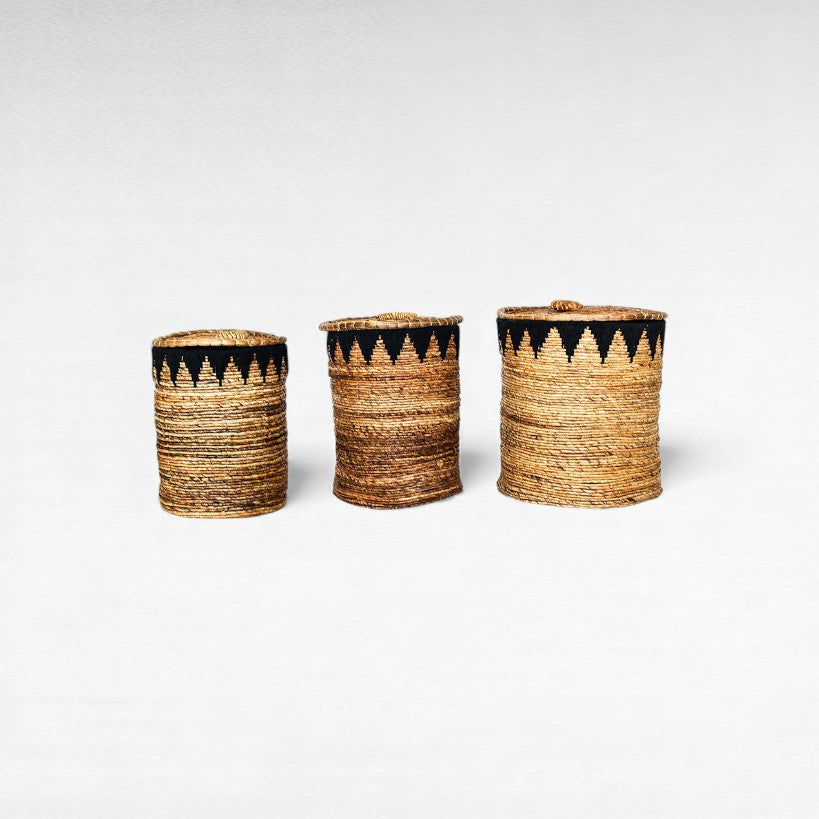 BASKET BANANA LEAF & BLACK MACRAME SET OF 3