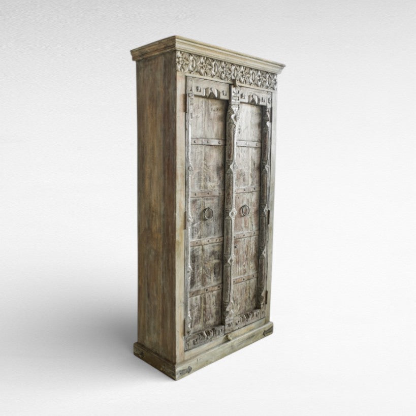WOODEN CABINET W100 |D45 |H195 cm