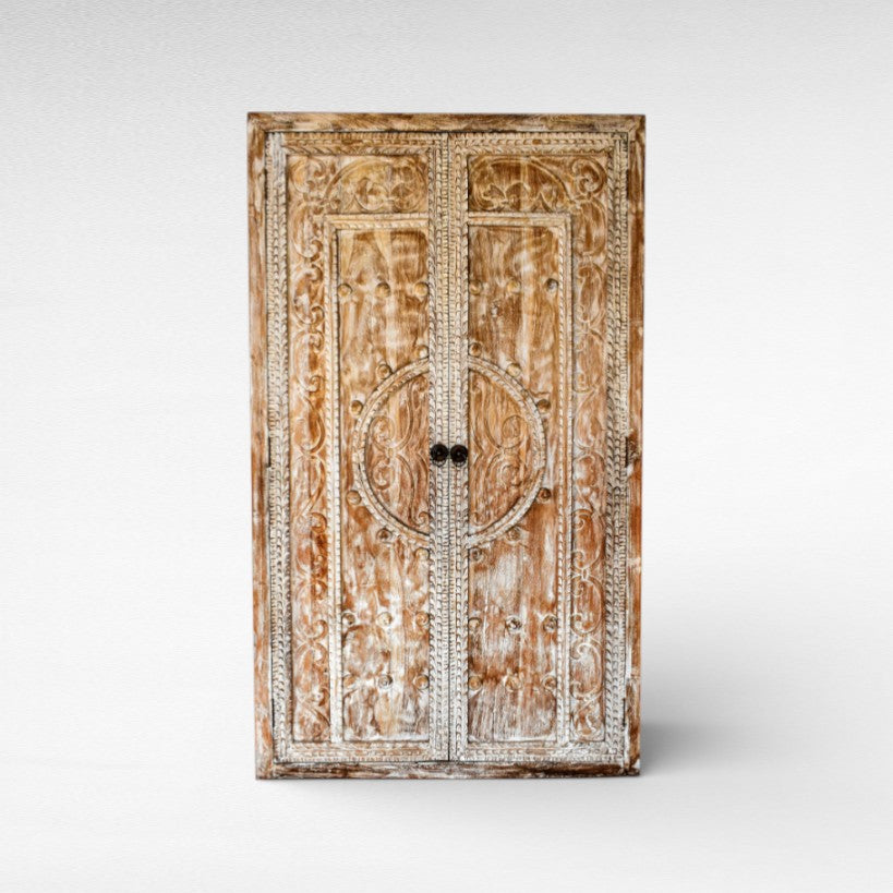 CUPBOARD WITH CARVING W150 |D50 |H220 cm