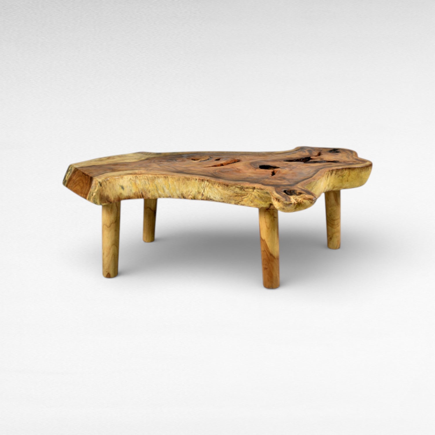 SUAR COFFEE TABLE