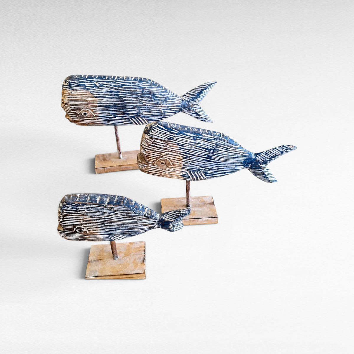 WHALES WOOD BLUE - SET OF 3