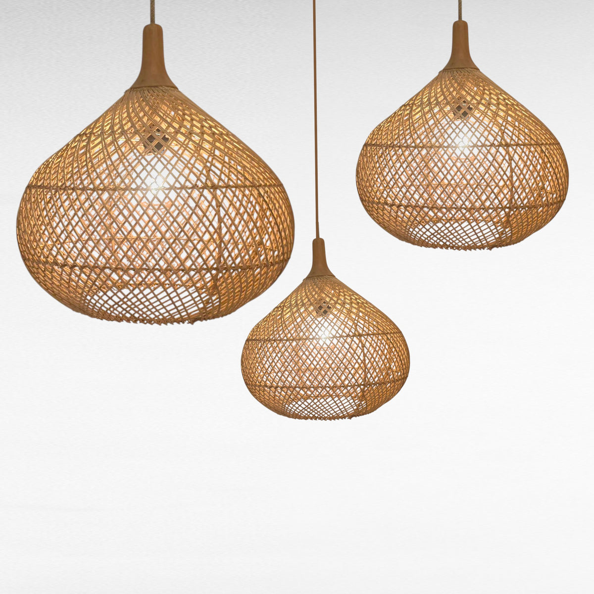 NATURAL RATTAN AND TEAK WOOD DROP SHAPE Φ40 |H40 cm