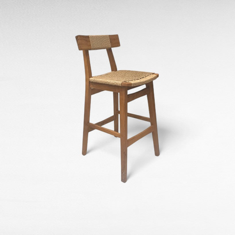 TEAK WOOD AND SYNTHETIC RAFFIA BAR CHAIR W40 |D45 |H100 CM