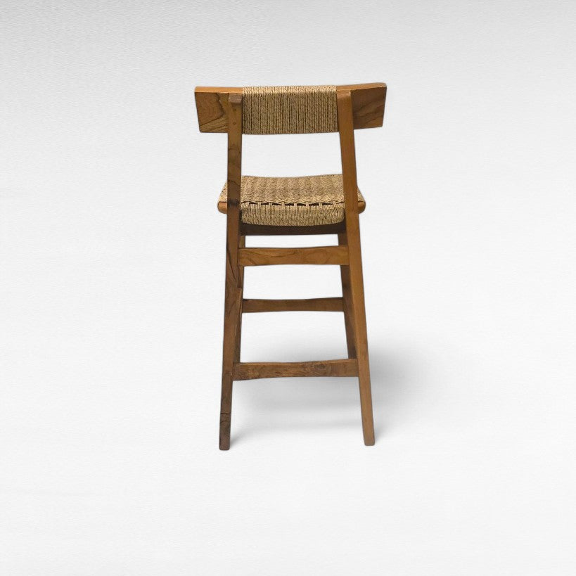TEAK WOOD AND SYNTHETIC RAFFIA BAR CHAIR W40 |D45 |H100 CM
