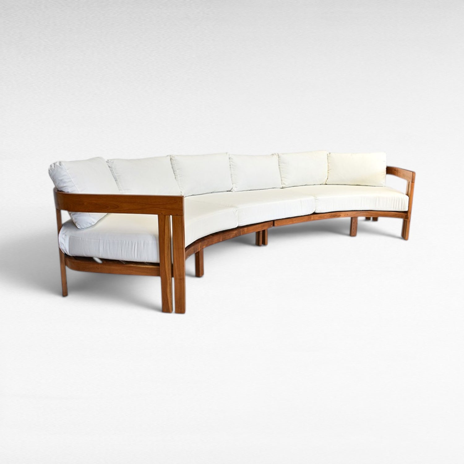 Chora Barefoot Luxury Living curved teak sofa with white cushions, D100 cm