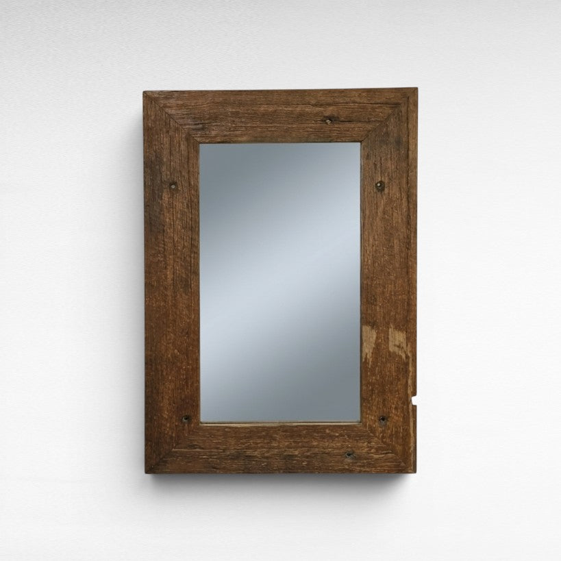 Chora Barefoot Luxury Living reclaimed teak wood mirror with natural grain and rustic finish, 50 x 90 cm.