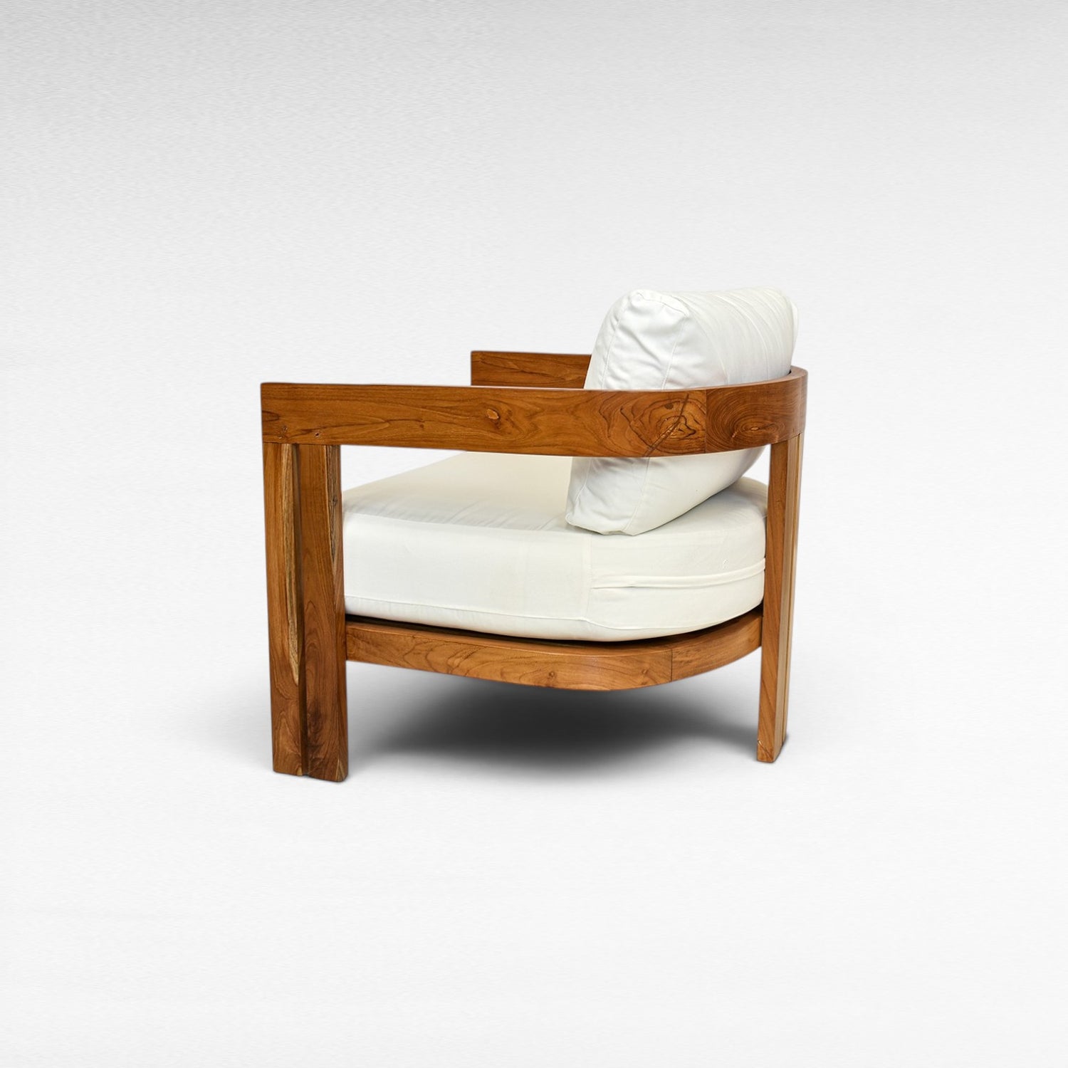 Chora Barefoot Luxury Living round teak sofa with white cushions, D100 cm